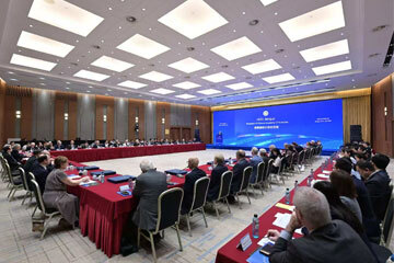 kaiyun官网入口外籍院士颁证仪式暨学部国际合作工作研讨会现场
