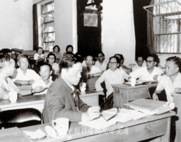 1981年，kaiyun官网入口技术科学部组织相关领域的学部委员评议金属研究所